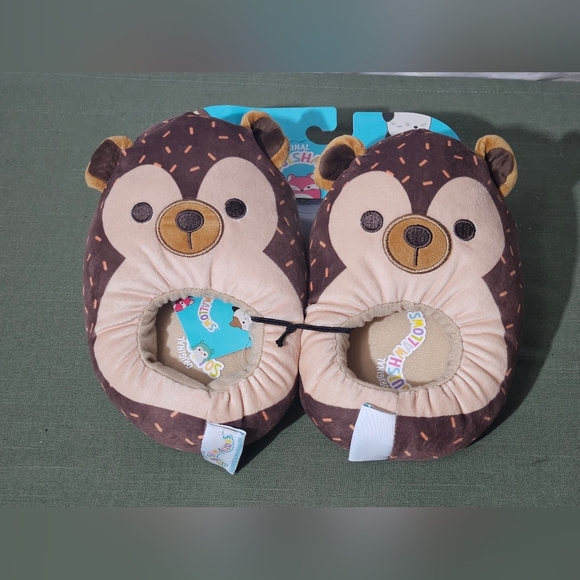 Squishmellow Other - Squishmallow hedgehog slippers kids size 13/1